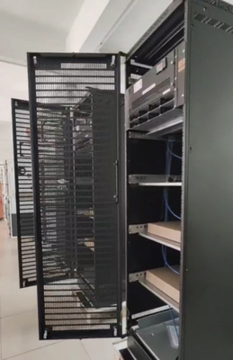एफपीसी कैबिनेट फ्लैटपैक2 48V 2000W मॉड्यूल 24KW 36KW इनडोर फ्लैटपैक पावर सिस्टम