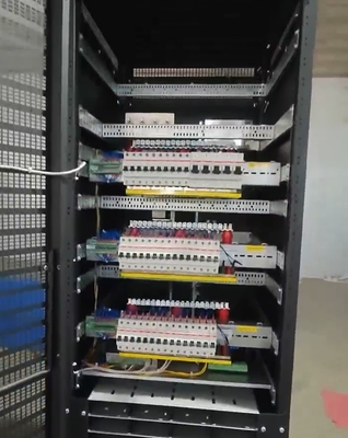 कस्टम मेड बिग सिस्टम 48V 1000A बिग प्लांट FP2 49V 48KW 2ph 240Vac 2L+N+PE